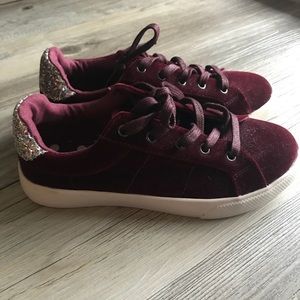 Children’s Velour Sneaker
